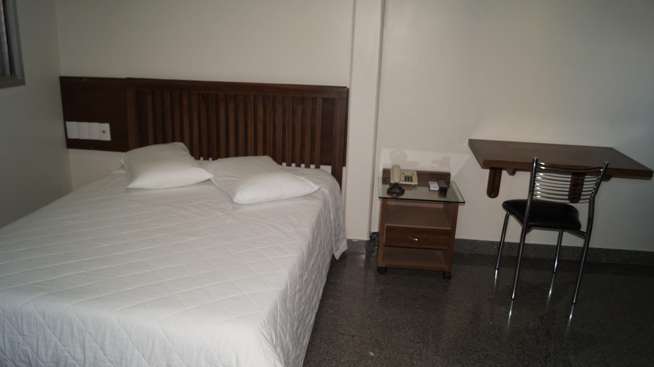 Lindoya Hotel Catalão Extérieur photo