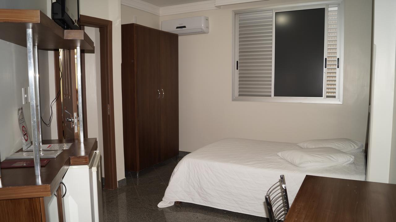 Lindoya Hotel Catalão Extérieur photo