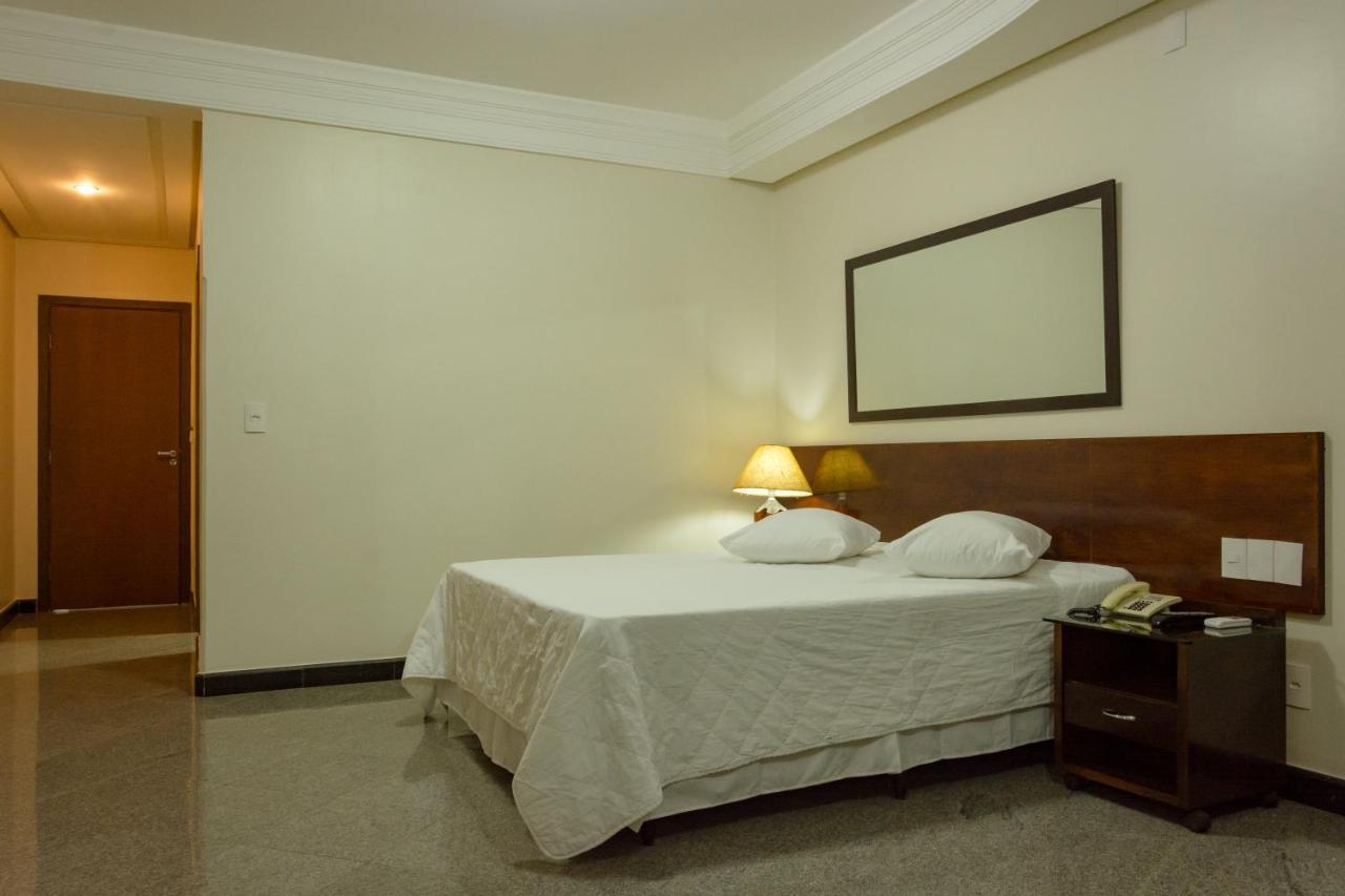 Lindoya Hotel Catalão Extérieur photo