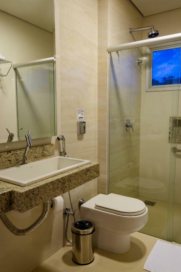 Lindoya Hotel Catalão Extérieur photo
