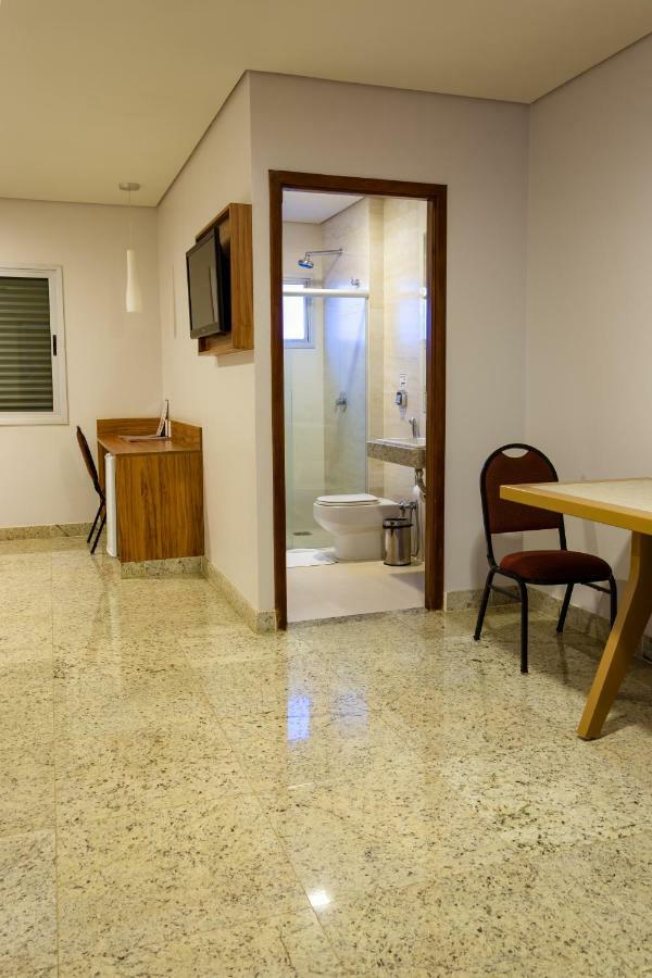 Lindoya Hotel Catalão Extérieur photo